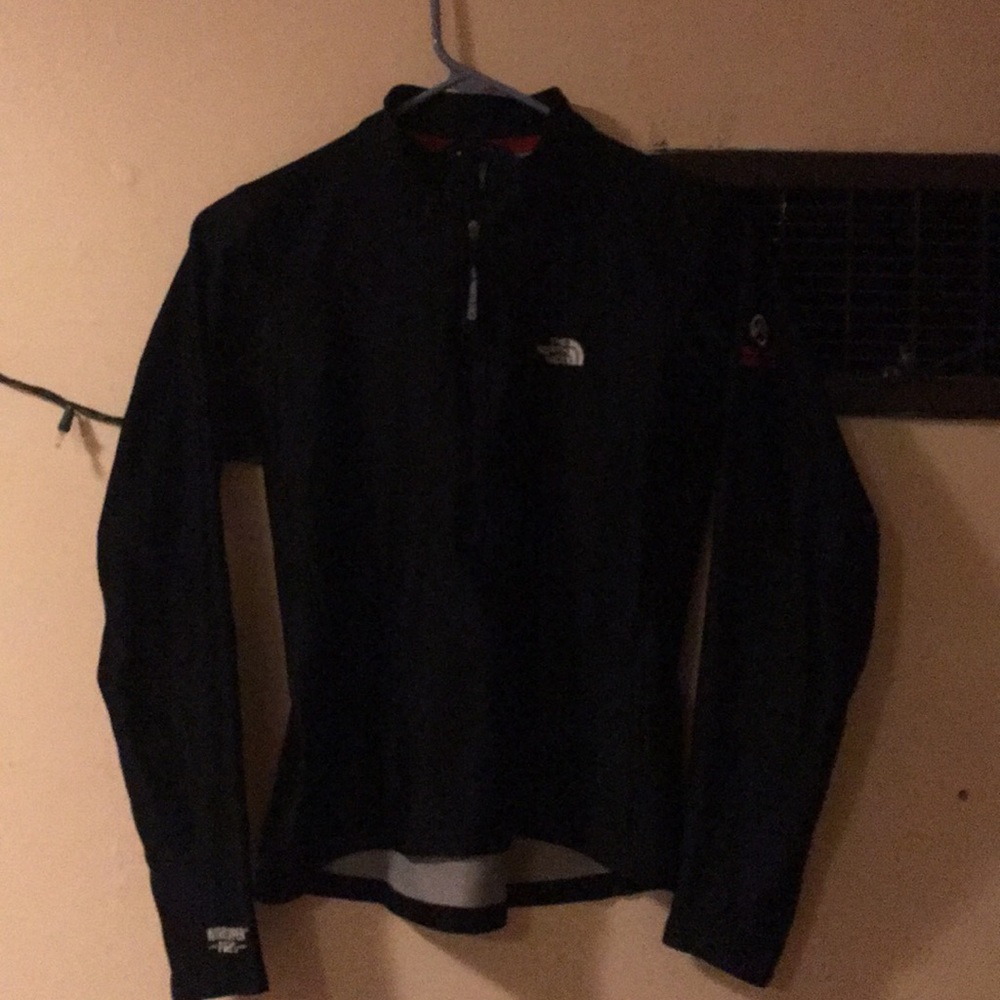 North face pull over